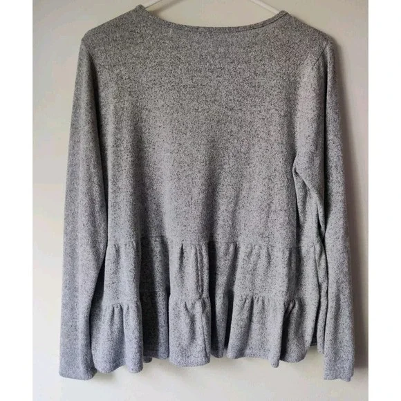 Green Envelope Los Angeles V-Neck Long Sleeve Top With Ruffle Waist Gray‎ Size L - Picture 2 of 3